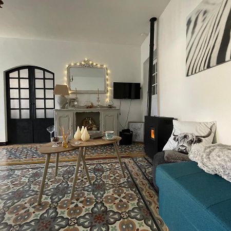 Chez Tatie Menie Bed & Breakfast Fraisse-des-Corbieres Ngoại thất bức ảnh