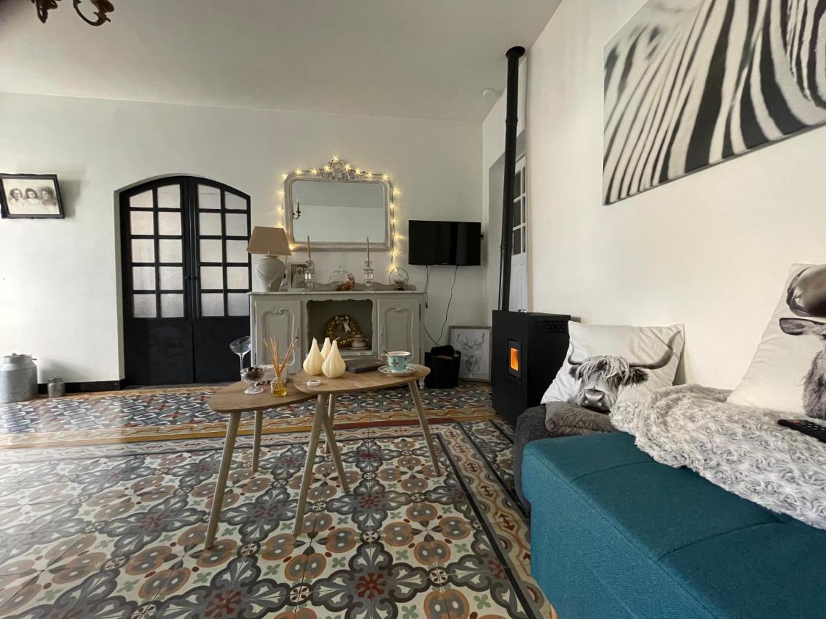 Chez Tatie Menie Bed & Breakfast Fraisse-des-Corbieres Ngoại thất bức ảnh
