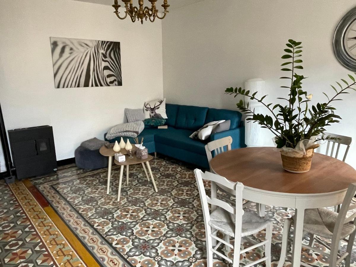 Chez Tatie Menie Bed & Breakfast Fraisse-des-Corbieres Ngoại thất bức ảnh